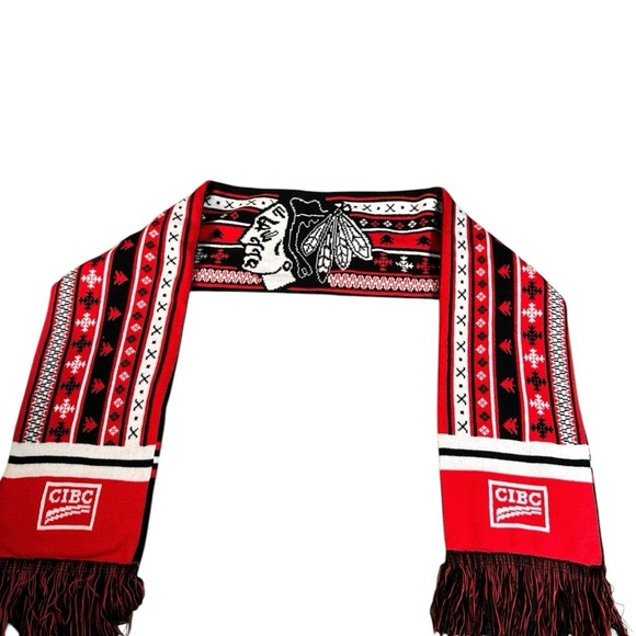 Chicago Blackhawks Scarf Red Black White Winter Design CIBC Promo - Picture 1 of 7